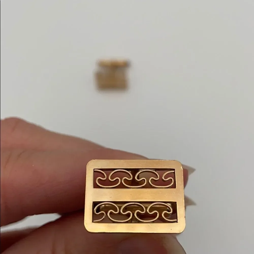 Vintage Krementz gold patterned cuff links